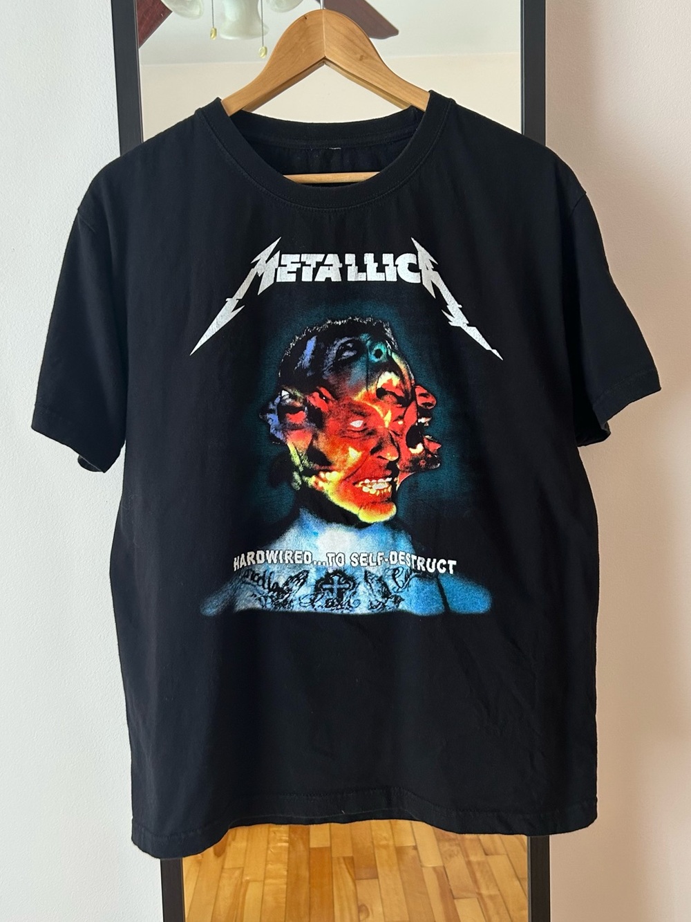 Vintage 2017 Metallica 🎸 Hardwired To Self Destruct band tour concert tee shirt